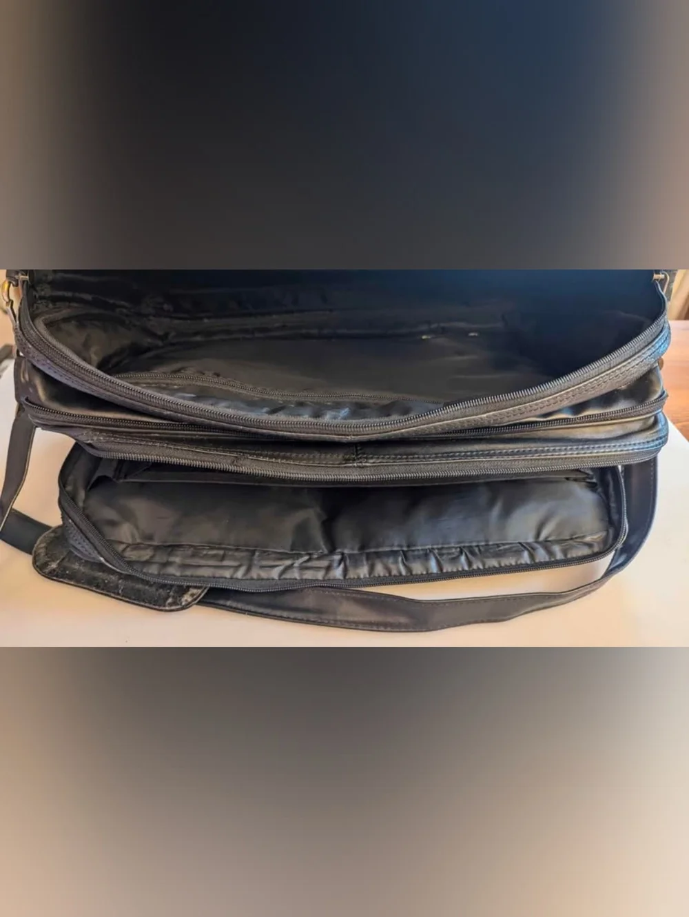 Vintage Jourdan Men's Black Leather Expandable Laptop Bag Briefcase Adj. Strap